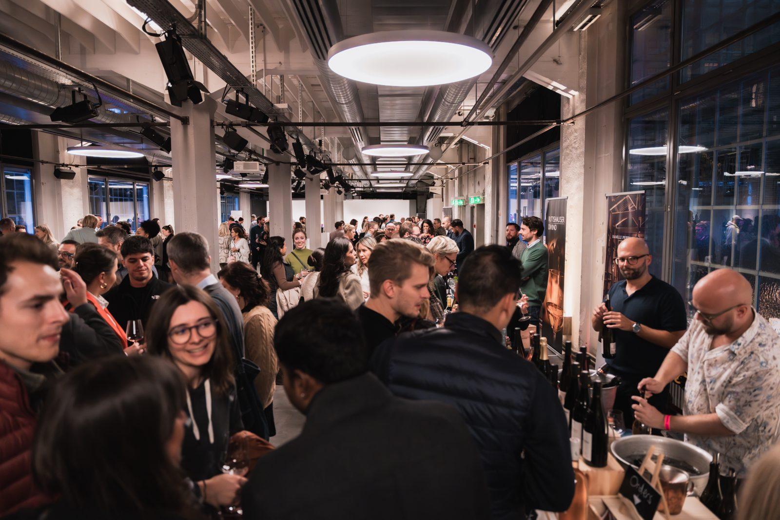 Packed hall with visitors and exhibitors at the Wine Expo of the Zurich Wine Festival